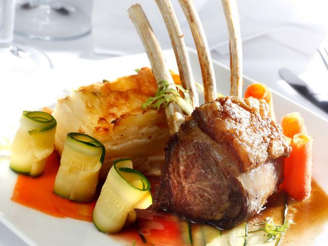 rack of lamb dinner | Stade Court Hotel
